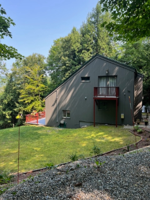 74 Liberty Lane